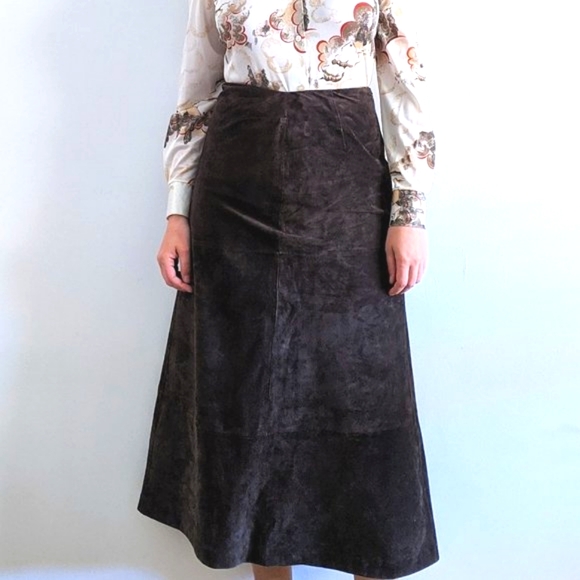 1990’s Minimalist Chocolate Suede Midi Skirt - Picture 1 of 8